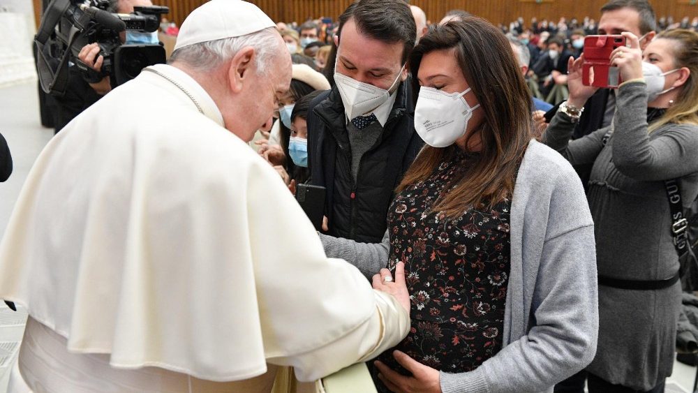 Papa com os funcionários do Vaticano e seus familiares