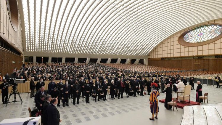 Le samedi 8 janvier 2022, le Pape François a reçu en audience l'association italienne Saints Pierre et Paul. 
