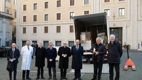 Dalla Cattolica i primi farmaci per la solidarietà del Papa. Andranno in Tanzania