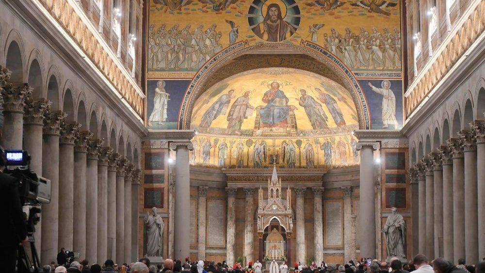 Eindrücke von der Vesper in Sankt Paul vor den Mauern