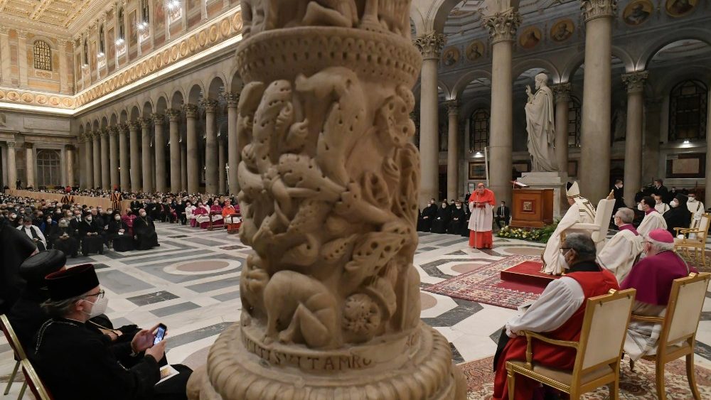 Momentaufnahme aus der Basilika St. Paul vor den Mauern