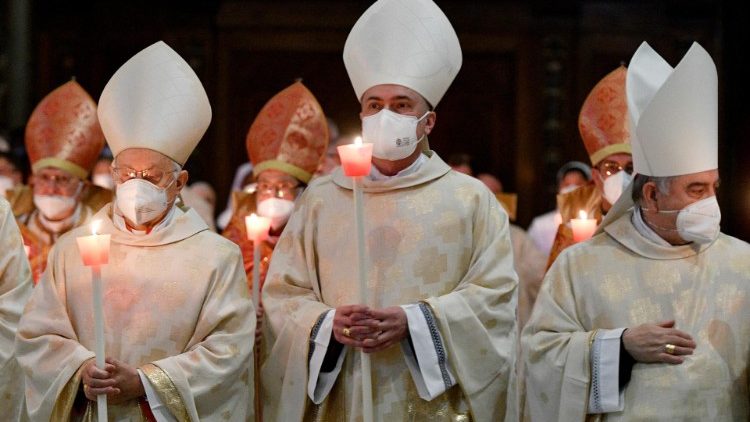 Tafakari ya Neno la Mungu Dominika ya V ya Kipindi cha Mwaka C wa Kanisa: Dhambi, Toba, Wongofu na Utakatifu wa maisha.