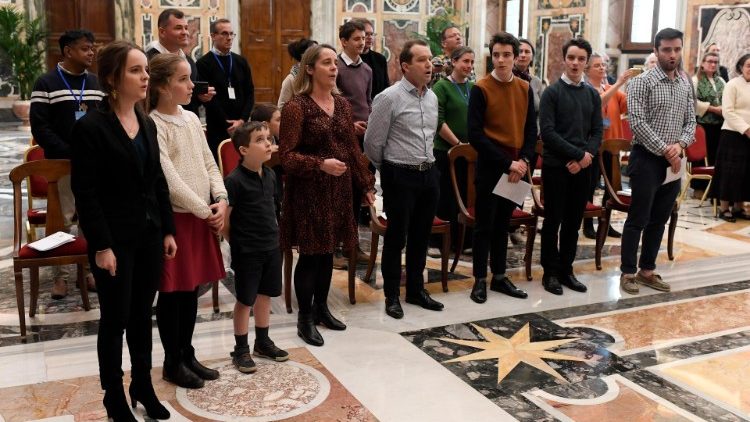 Rodzina Lefèvre na audiencji u Papieża