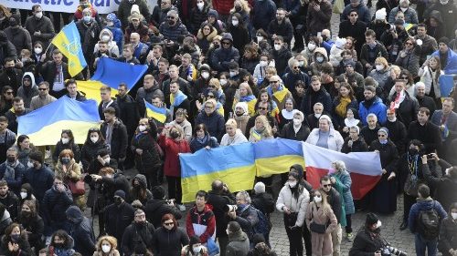 Папа: Повторюю: нехай замовкне зброя!