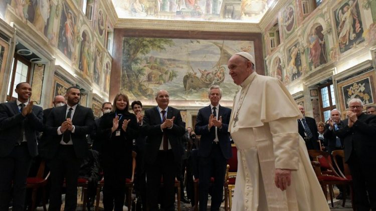 Papa Francisco recibió a los participantes en el congreso "Educar para la democracia en un mundo fragmentado”, organizado por la Fundación Pontificia Gravissimum Educationis (Vatican Media)