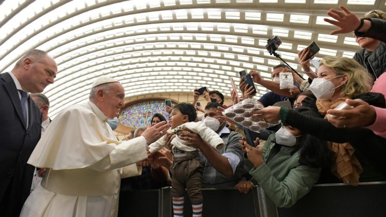 Общая аудиенция в Зале Павла VI 30 марта 2022 г.