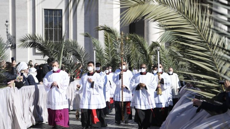 La celebrazione in Piazza San Pietro 