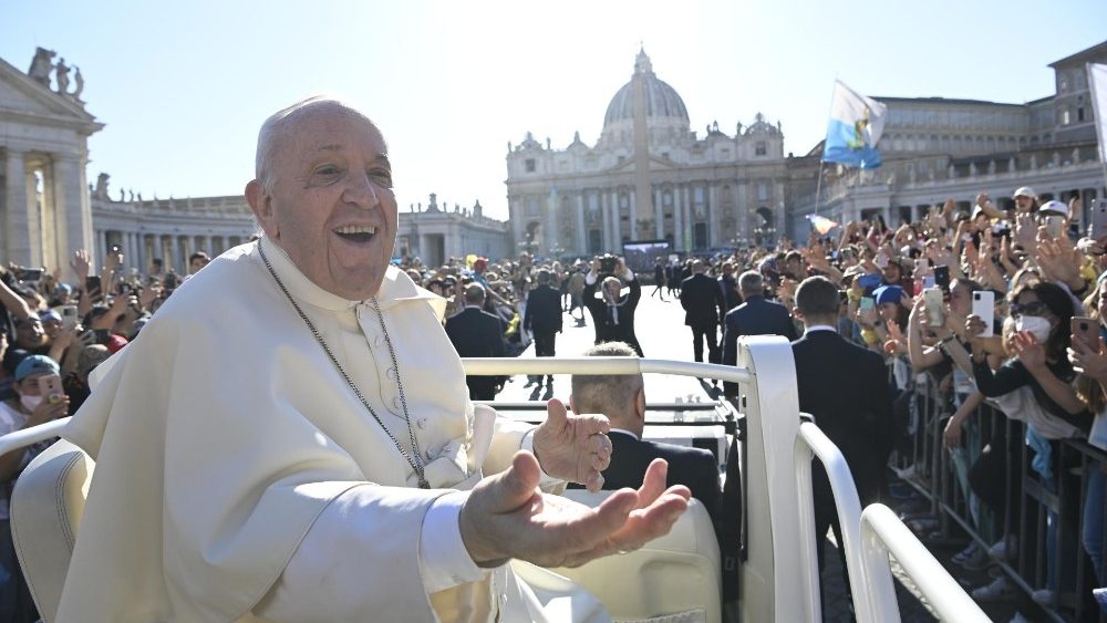 Papa com jovens italianos