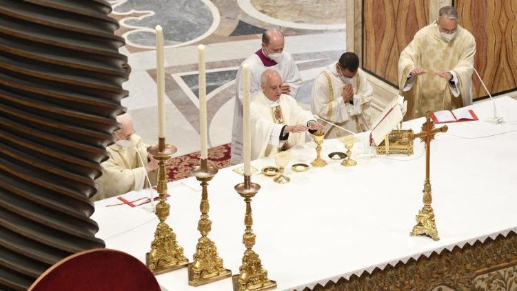 Messe am Sonntag der Barnherzigkeit im Petersdom