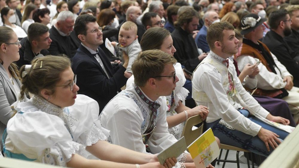 Slovenská ďakovná púť na audiencii u Svätého Otca, 30. apríla 2022 