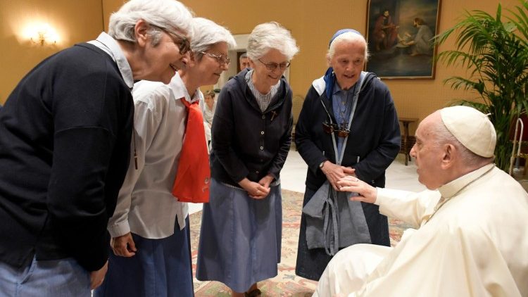 Аўдыенцыя для дэлегацыі Асацыяцыі духоўнай сям'і Шарля дэ Фуко