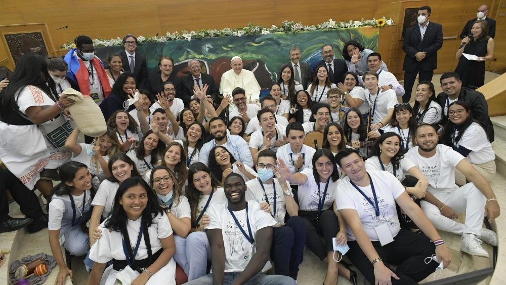 Entre os jovens de Scholas Occurrentes, havia também brasileiros