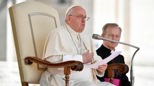 Папа: старики учат молодых поиску справедливости