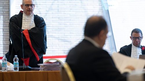 Processo vaticano, Tirabassi: eu, apenas um instrumento no caso de Londres