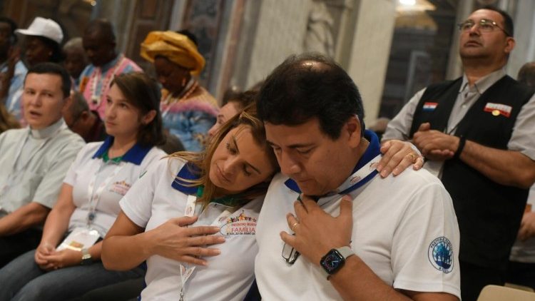 La Messa per le Famiglie con il cardinale Farrell a San Pietro