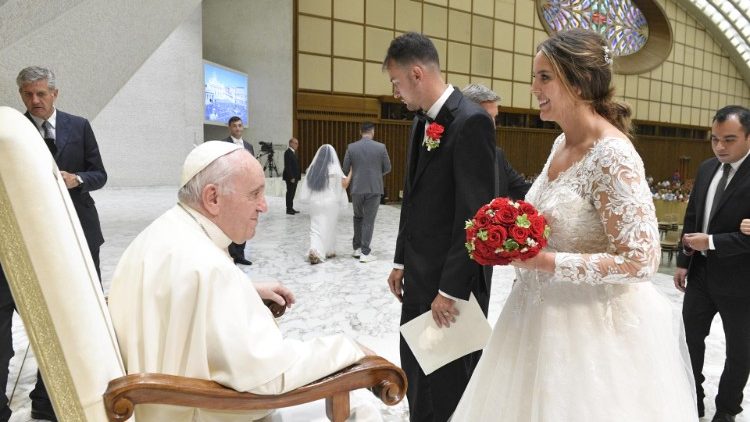 Uinjilishaji wa kweli unafumbatwa katika ushuhuda wa maisha adili na kweli