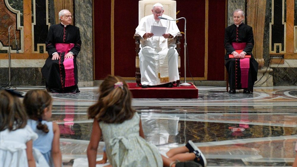 Papa Francisco com Família de Pedro Maria Guimarães de Mello