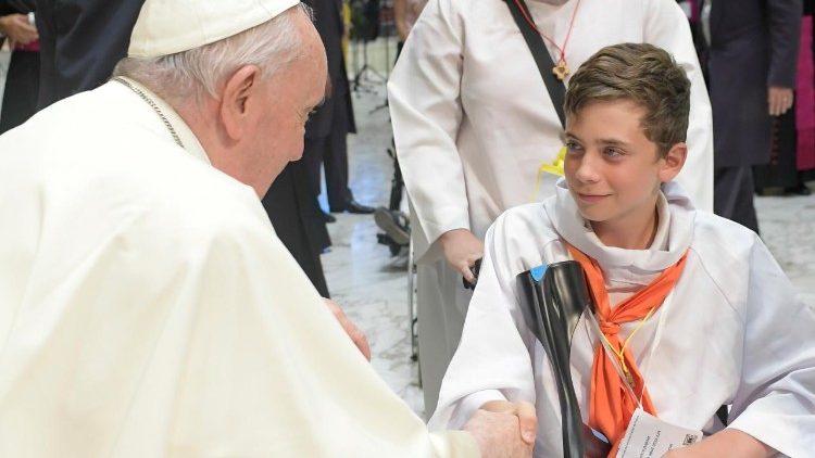 Les servants d’autel de France, reçus par le Pape François