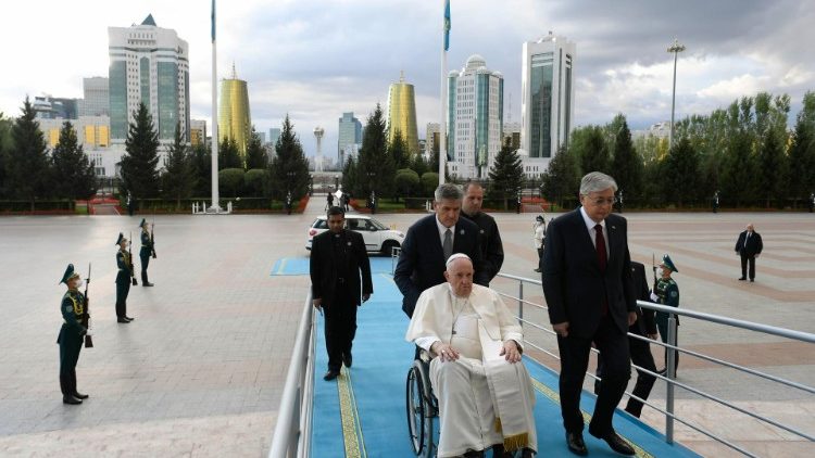 2022.09.13 Ziara ya  Kitume ya Papa nchini  Kazakhstan