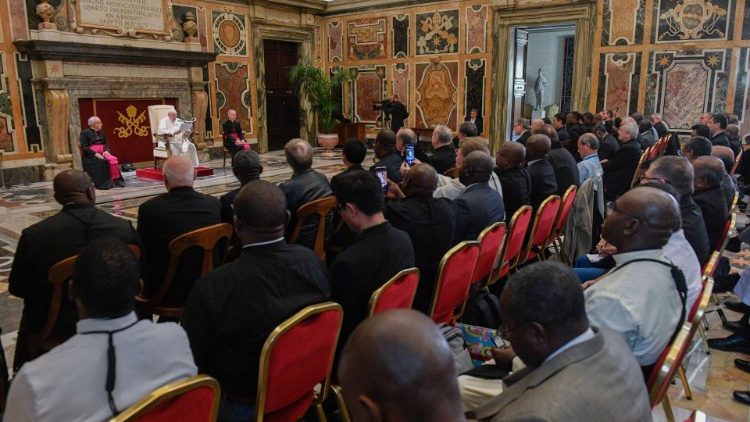 El Papa recibe a los Oblatos de María Inmaculada