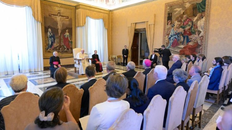 El Papa en la Sala del Consistorio