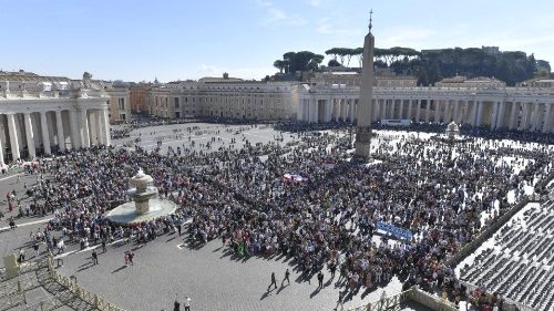Francesco: riscoprire le giaculatorie, "messaggini" a Dio