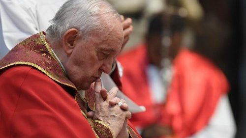  «Laissons-nous surprendre par la présence de Dieu qui nous attend parmi les pauvres»