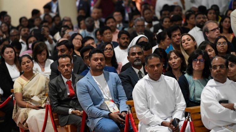 Mkutano wa Papa na Maaskofu, mapadre, watawa,waseminari na wahudumu wa kichungaji