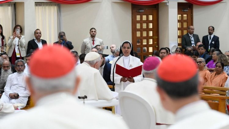 Mkutano wa Papa na Maaskofu, mapadre, watawa,waseminari na wahudumu wa kichungaji