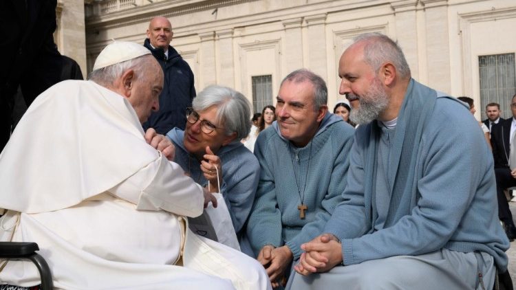 Papa asimulia furaha ya kukutana na watu wa Bahran