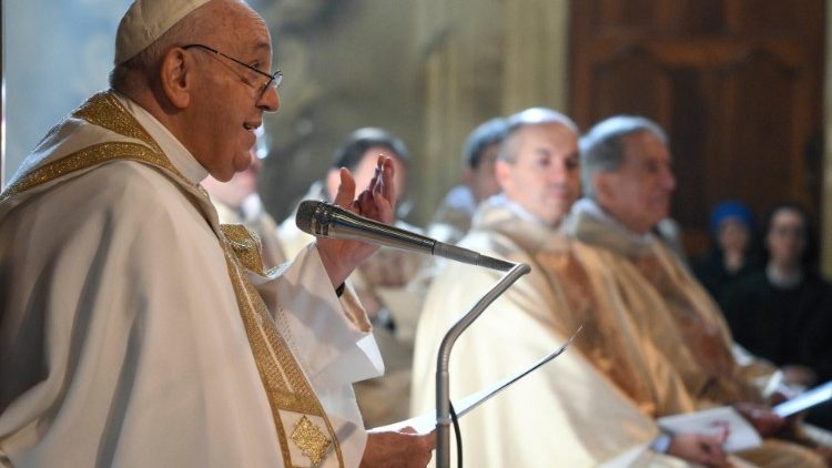 O Pontífice na manhã deste domingo (20), em Asti