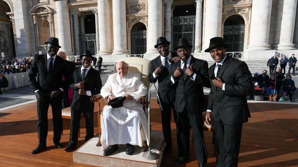 Foto de grupo com o Papa Francisco