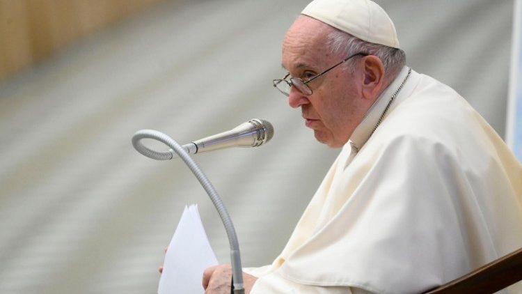 Pope Francis during his meeting with the seminarians from Barcelona