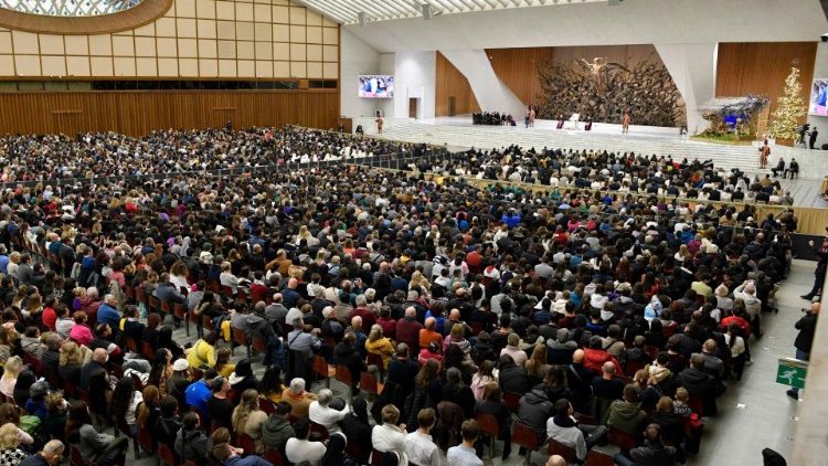 Des fidèles présents à l'audience générale