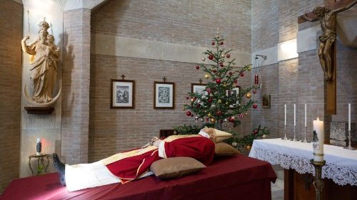 Damos gracias a Dios por Benedicto XVI "fiel servidor del Evangelio y de la Iglesia"