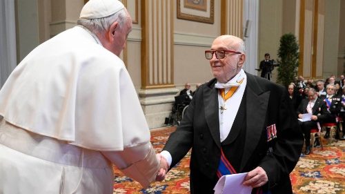 Il decano Poulides: togliere ossigeno al fuoco del male e dell’indifferenza