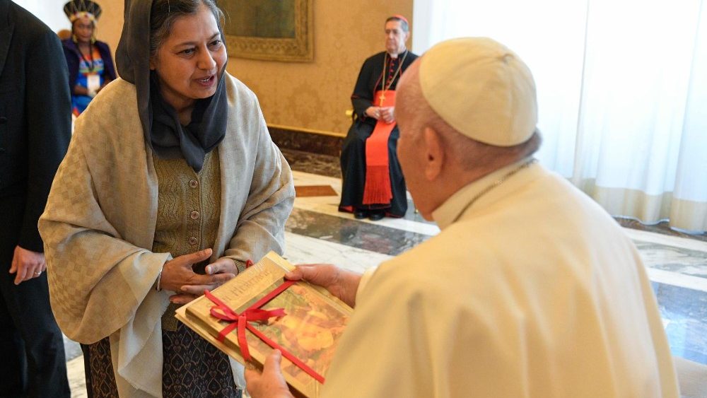 Papa recebe participantes do Congresso “Mulheres que constroem uma cultura do encontro inter-religioso”