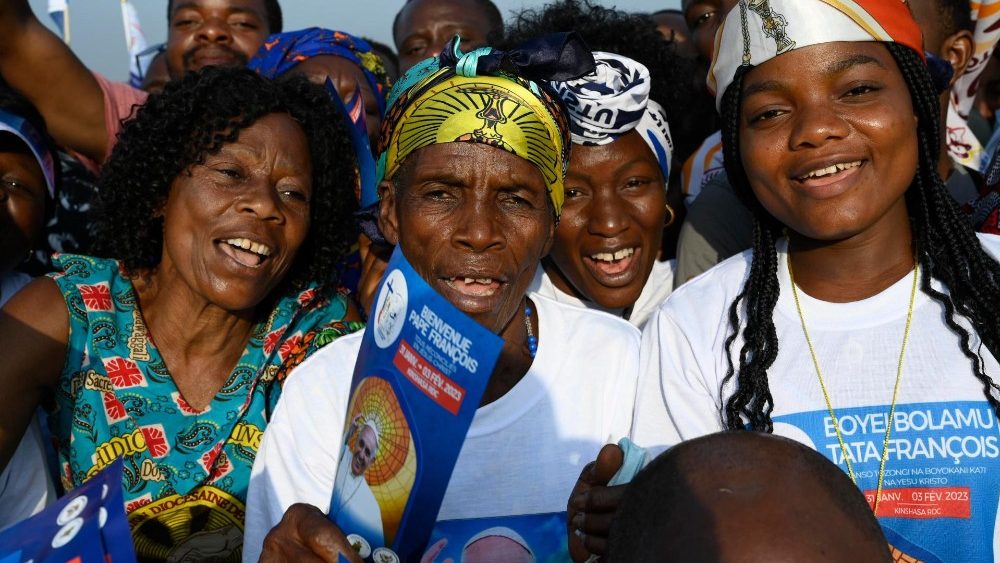 Messe célébrée près de l'aéroport de N'dolo, à Kinshasa, le 1er février 2023