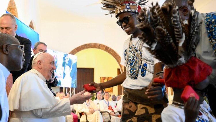 Furaha ya Papa kukutana na wahudumu wa upendo na wahitaji