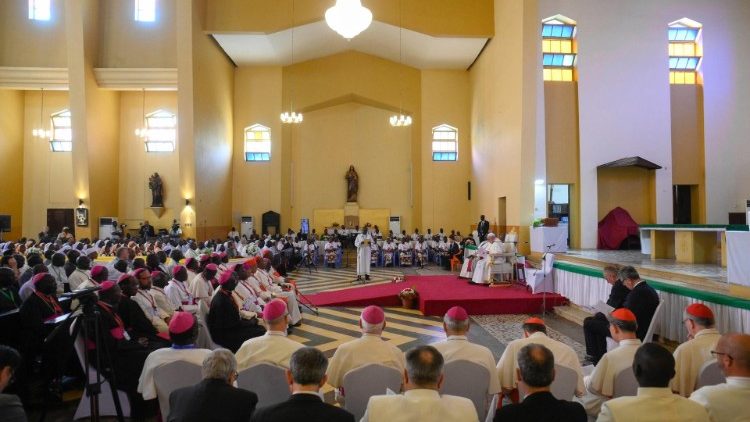 Kristo Yesu ni chemchemi ya furaha ya kweli katika maisha