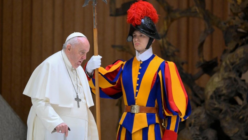 Papa Francisco com Reitores, Professores, Alunos e Funcionários das Universidades e Instituições Pontifícias Romanas na Sala Paulo VI