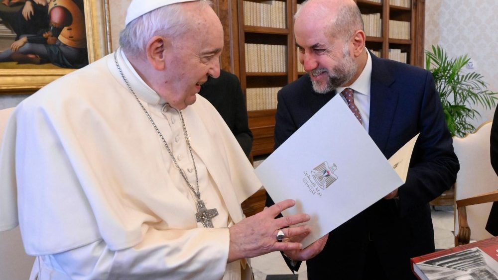 O encontro do Pontífice com a delegação no Vaticano