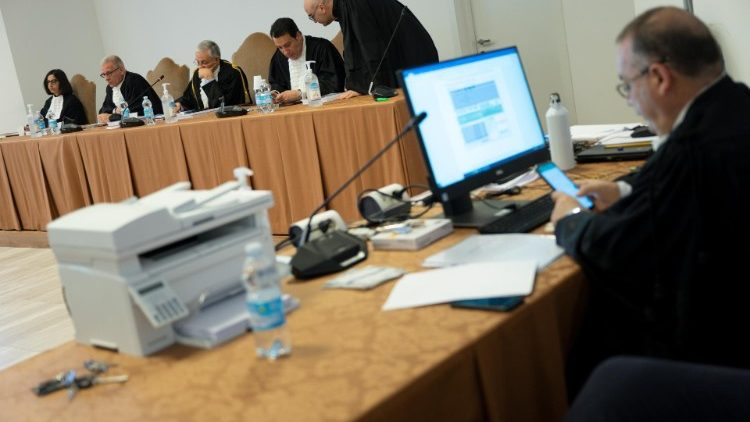 Una immagine dell'udienza