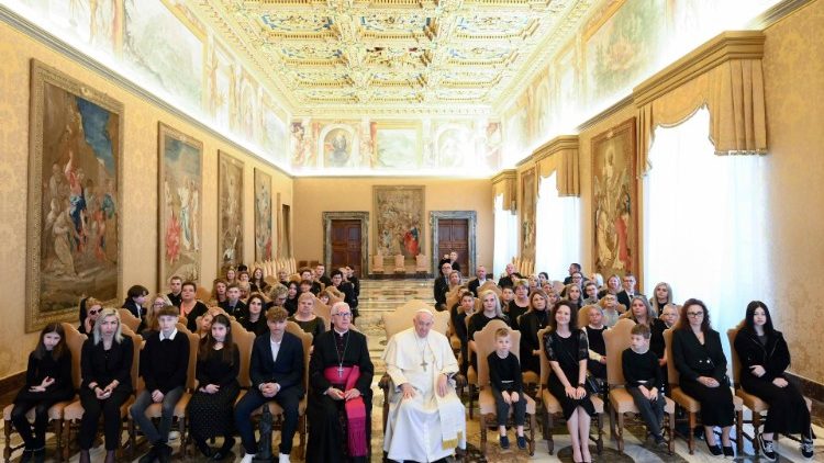 Familiares de los mineros fallecidos en Polonia el 20 y 23 abril 2022