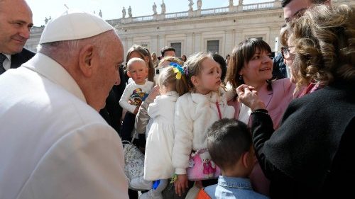 Audience générale: la racine de l'élan évangélique est l'amour même de Dieu