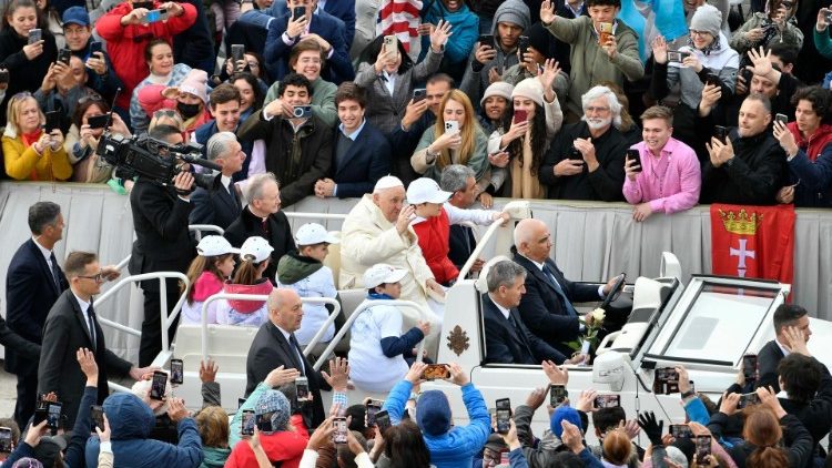 Общая аудиенция в Ватикане 5 апреля 2023 г.