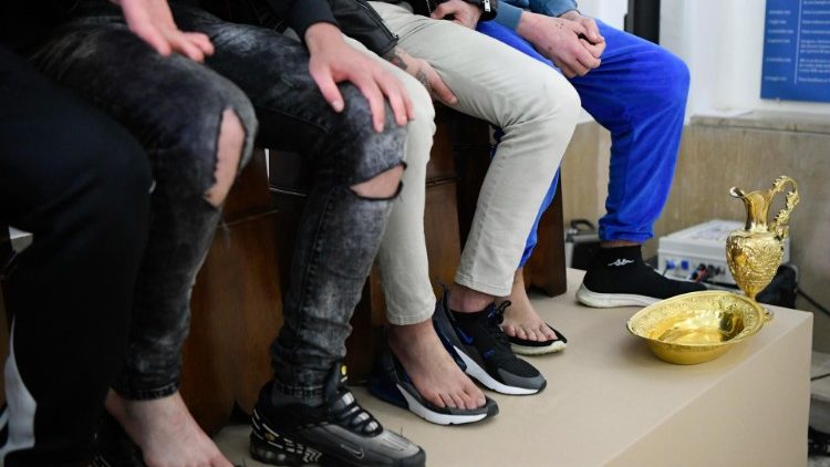 Washing of feet during the liturgy in the Casal del Marmo chapel