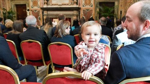 Papst: Familie ist „Gegenmittel zu geistlicher Armut“