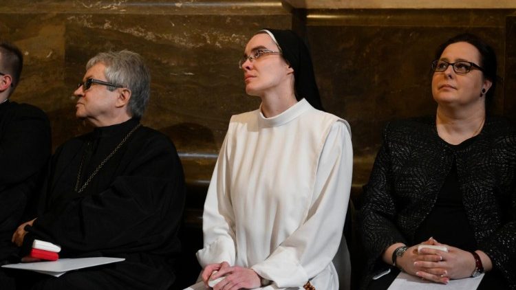 Watoa ushuhuda mbele ya Papa