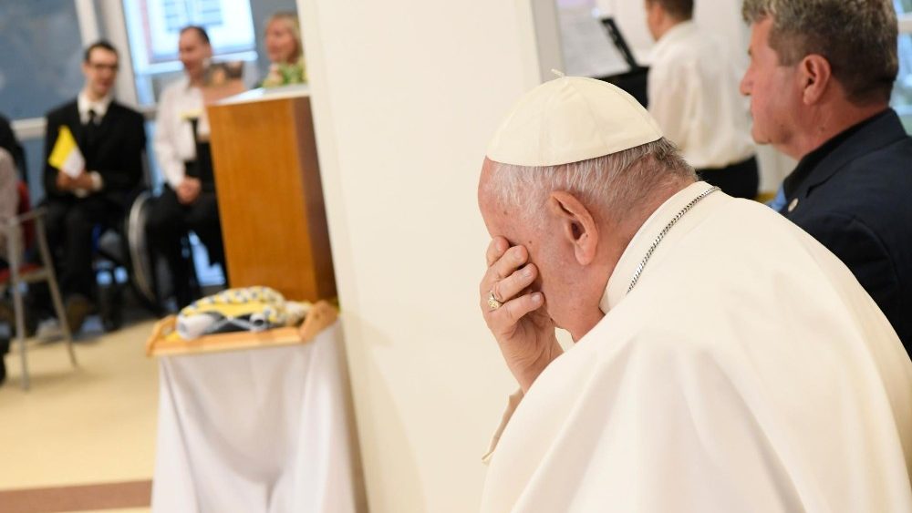 Em Budapeste, Papa Francisco no Centro para crianças especiais e com deficiência visual